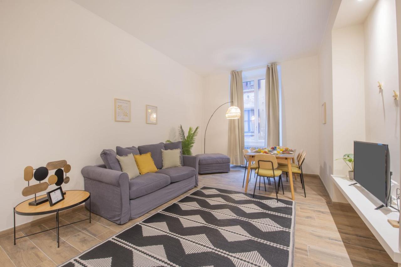 Sweett - Moscova Apartment Milan Bagian luar foto